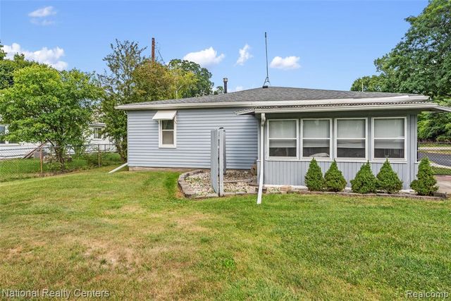 1854 S Brandon Street, Westland, MI 48186