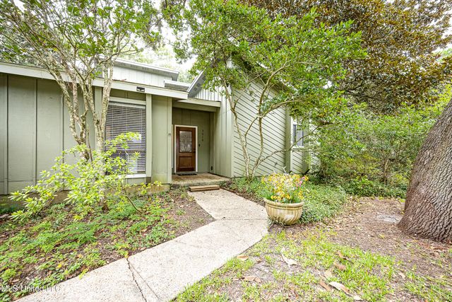 3519 Courtenay Circle, Ocean Springs, MS 39564