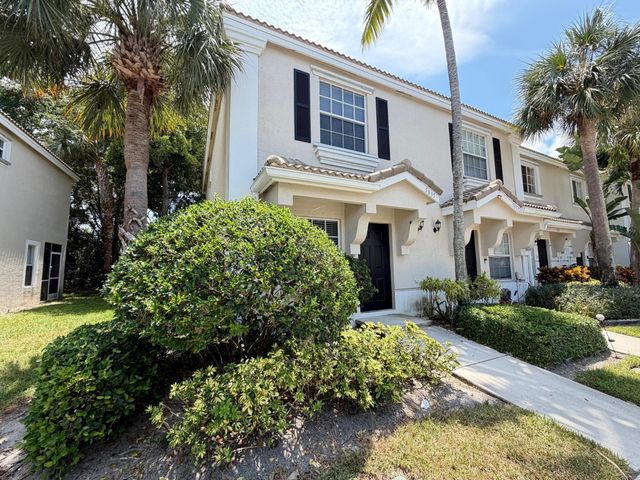 5035 Palmbrooke Circle, West Palm Beach, FL 33417