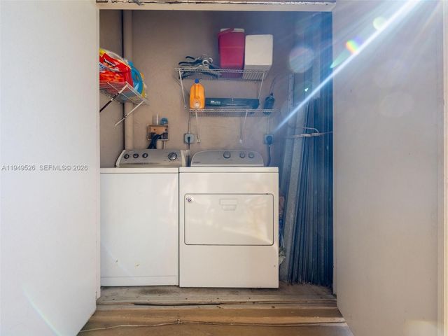 11700 SW 2nd St 13202, Pembroke Pines, FL 33025