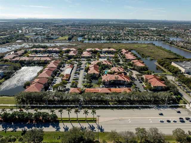 11700 SW 2nd St 13202, Pembroke Pines, FL 33025