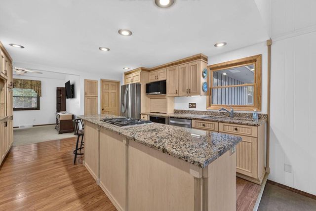 4936 Deerwood DRIVE, Mount Pleasant, WI 53406