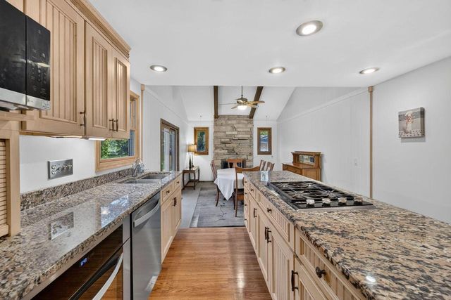 4936 Deerwood DRIVE, Mount Pleasant, WI 53406