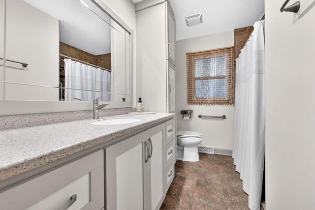 4936 Deerwood DRIVE, Mount Pleasant, WI 53406