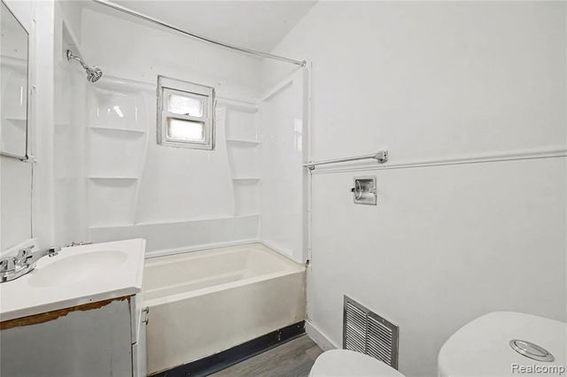 8294 Rosemont Avenue, Detroit, MI 48228