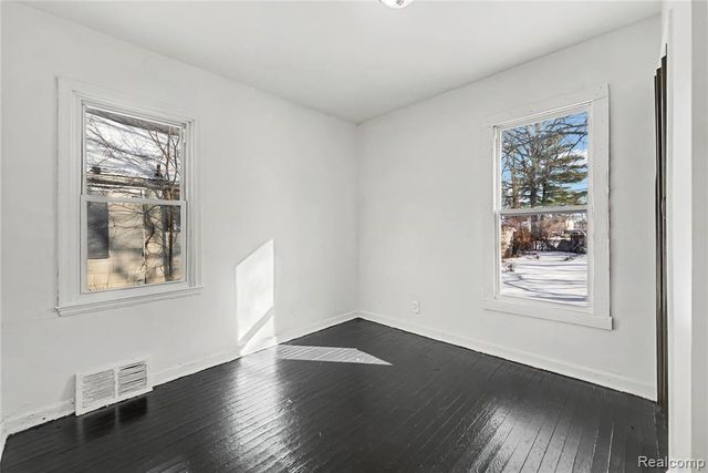 8294 Rosemont Avenue, Detroit, MI 48228