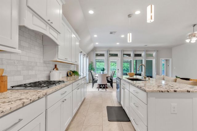 6117 LAKE TERAVISTA WAY, Georgetown, TX 78626