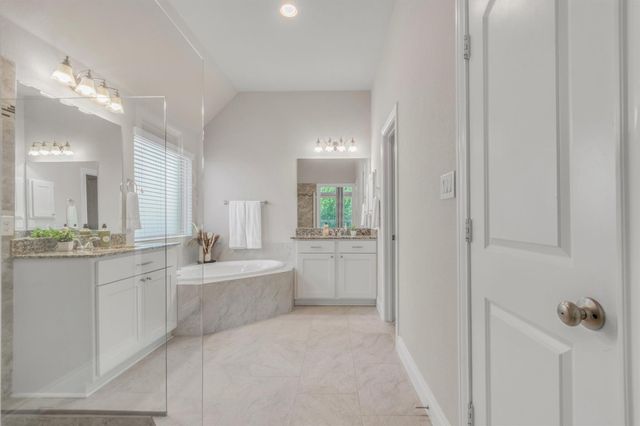 6117 LAKE TERAVISTA WAY, Georgetown, TX 78626