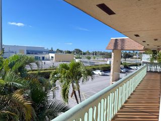 400 Village Green Circle W 304, Palm Springs, FL 33461