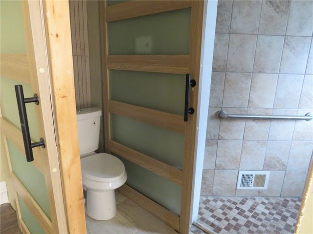 4829 Lougean Ave, Lincoln Place, PA 15207