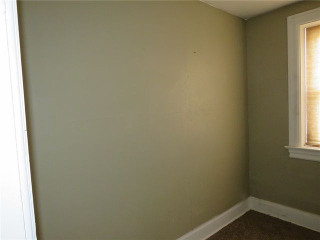 4829 Lougean Ave, Lincoln Place, PA 15207