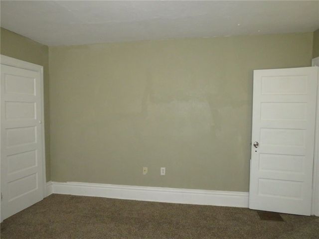 4829 Lougean Ave, Lincoln Place, PA 15207