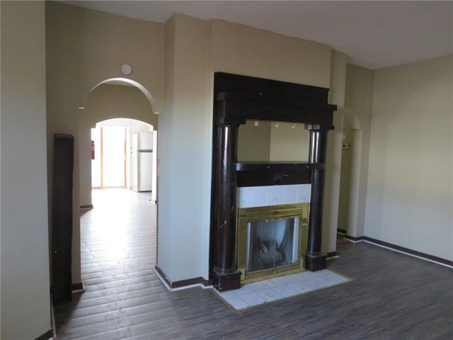 4829 Lougean Ave, Lincoln Place, PA 15207