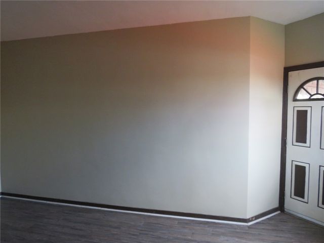 4829 Lougean Ave, Lincoln Place, PA 15207