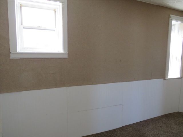 4829 Lougean Ave, Lincoln Place, PA 15207