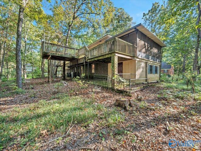 903 Lane Drive SE, Huntsville, AL 35803