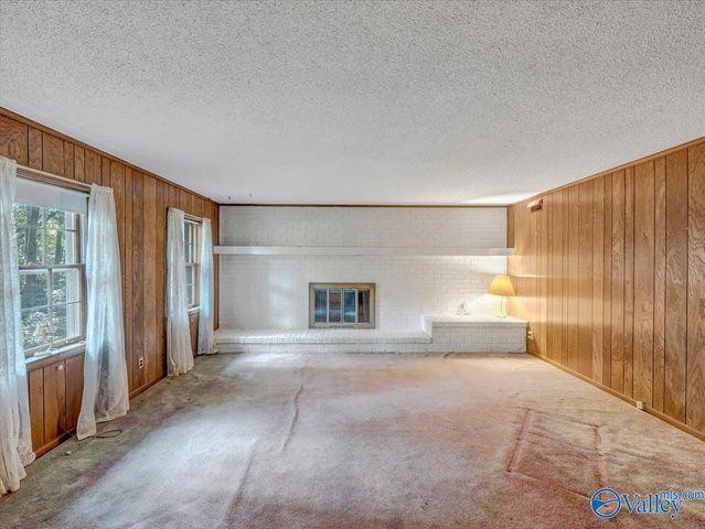 903 Lane Drive SE, Huntsville, AL 35803