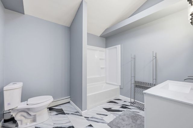 5 Timber Ln, Holyoke, MA 01040