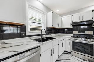 5 Timber Ln, Holyoke, MA 01040