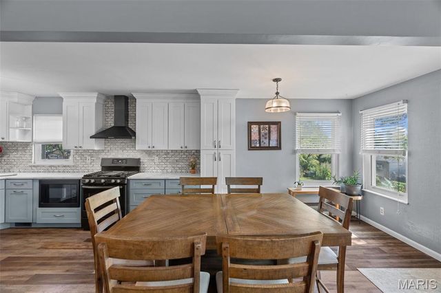 746 Galway Drive, Ballwin, MO 63021