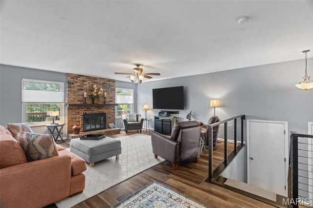 746 Galway Drive, Ballwin, MO 63021