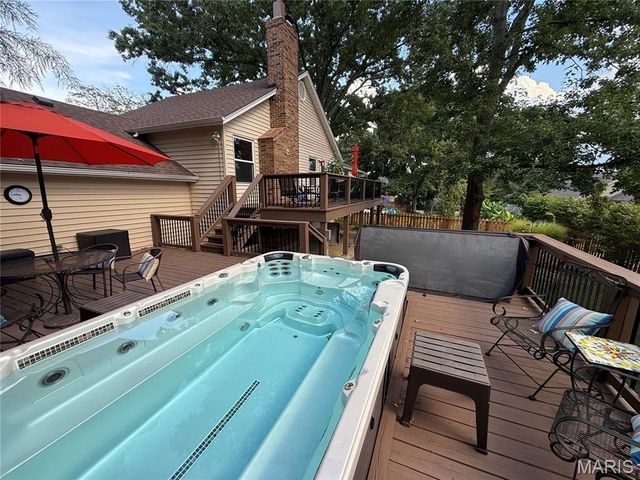 746 Galway Drive, Ballwin, MO 63021