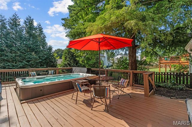746 Galway Drive, Ballwin, MO 63021