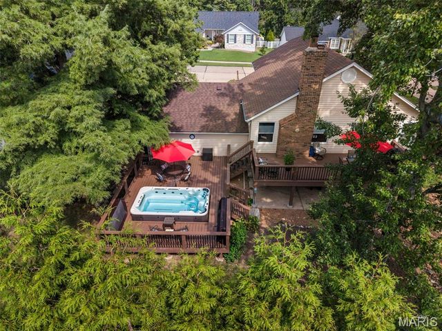 746 Galway Drive, Ballwin, MO 63021