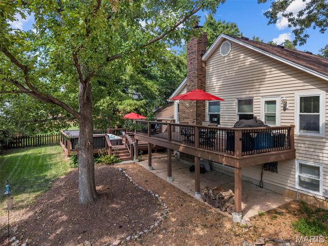 746 Galway Drive, Ballwin, MO 63021