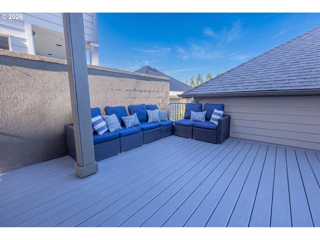 17323 Sw MONTAGUE Way, Portland, OR 97224