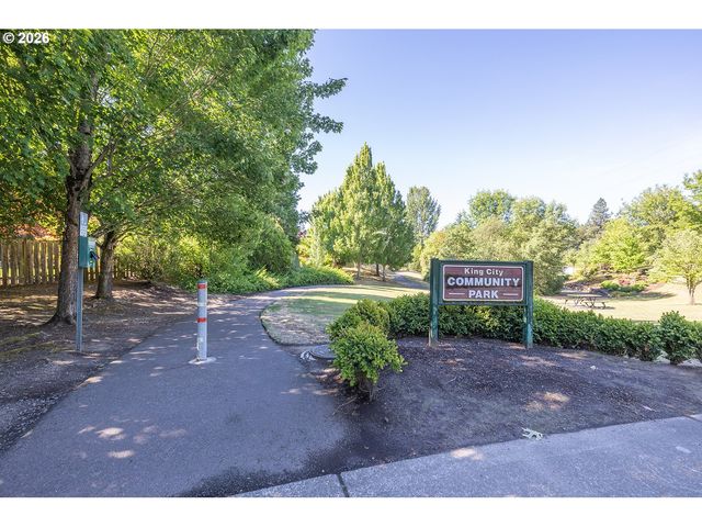 17323 Sw MONTAGUE Way, Portland, OR 97224
