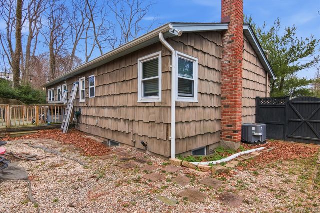 14 Narcissus Road, Rocky Point, NY 11778