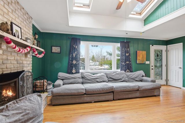 14 Narcissus Road, Rocky Point, NY 11778