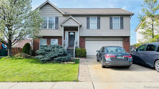 29490 Hunter St, Brownstown, MI 48183