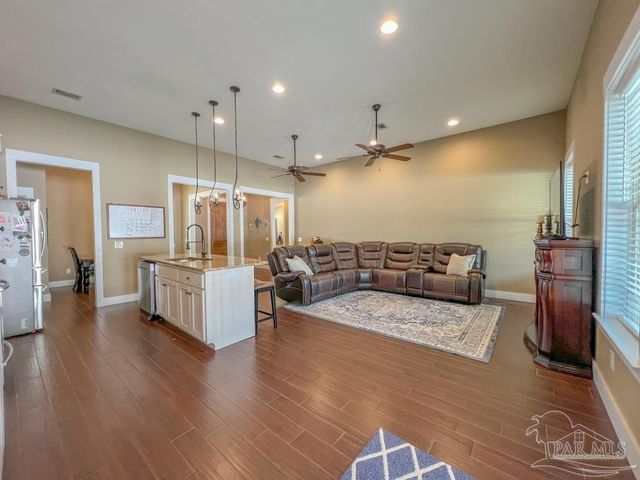 3215 Glen Coe Ct, Milton, FL 32583