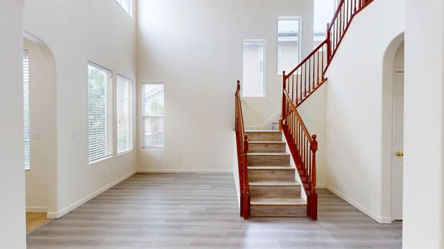 2555 S Lind, Fresno, CA 93725