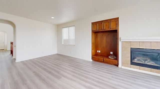 2555 S Lind, Fresno, CA 93725
