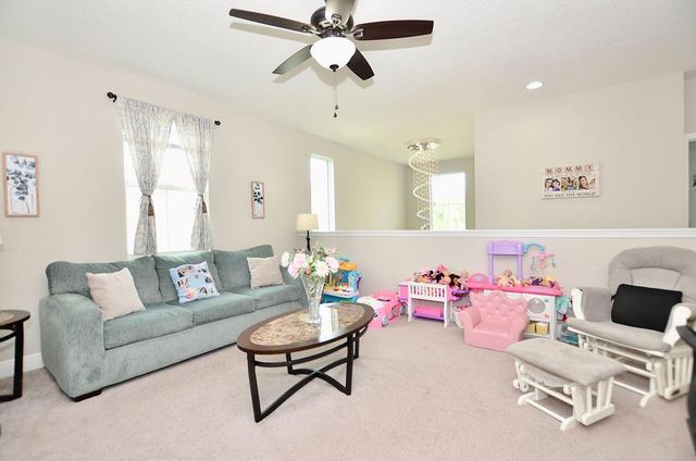 1945 NW Cataluna Circle, Port St. Lucie, FL 34986