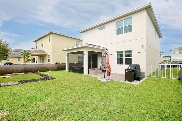 1945 NW Cataluna Circle, Port St. Lucie, FL 34986