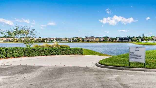 1945 NW Cataluna Circle, Port St. Lucie, FL 34986