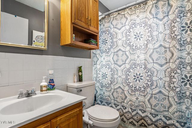 200 Fairacres Drive, Bristol, TN 37620