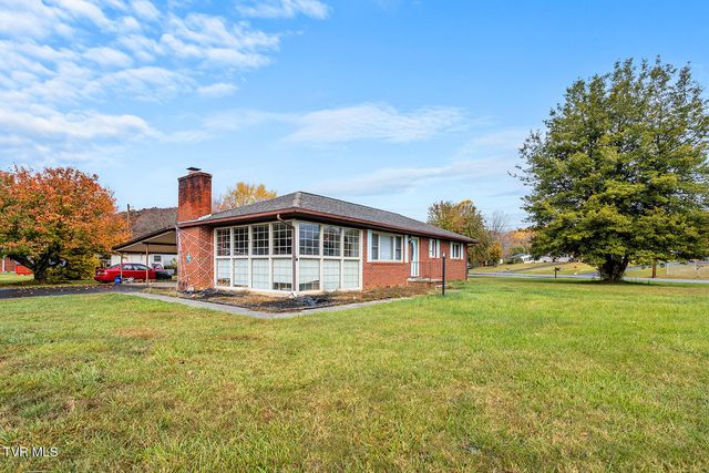 200 Fairacres Drive, Bristol, TN 37620