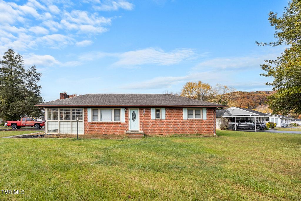 200 Fairacres Drive, Bristol, TN 37620