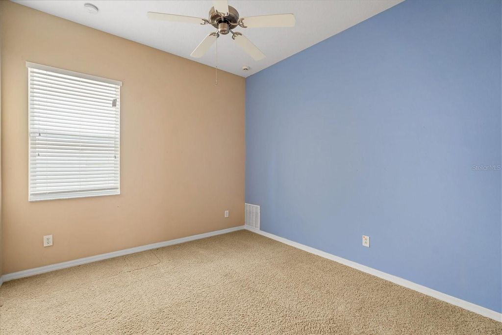 Image 15 of property listing at 14749 BRUNSWOOD WAY, Orlando, FL 32824