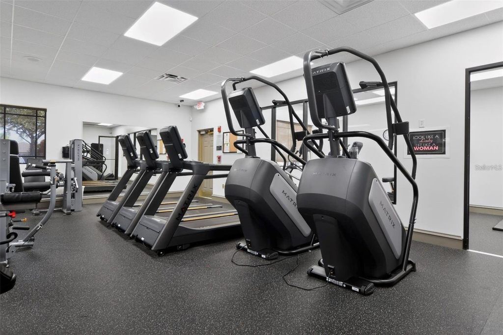 Image 20 of property listing at 14749 BRUNSWOOD WAY, Orlando, FL 32824