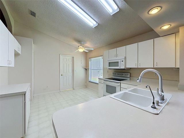 3675 EVERSHOLT STREET, Clermont, FL 34711