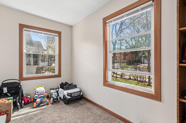2640 Sheridan Avenue N, Minneapolis, MN 55411