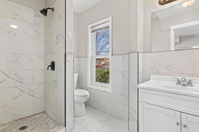 2640 Sheridan Avenue N, Minneapolis, MN 55411