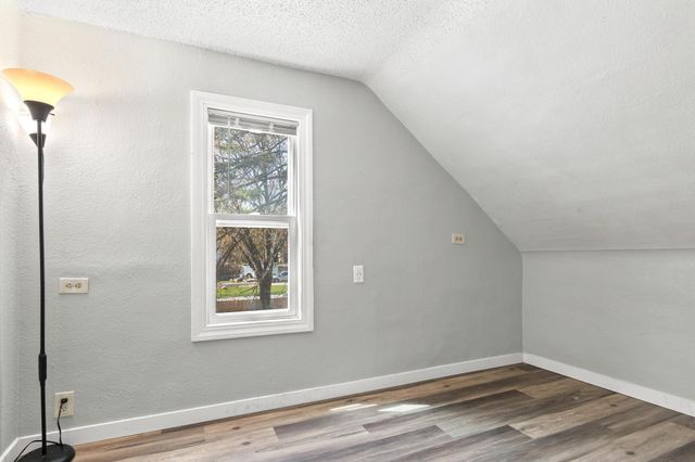 2640 Sheridan Avenue N, Minneapolis, MN 55411