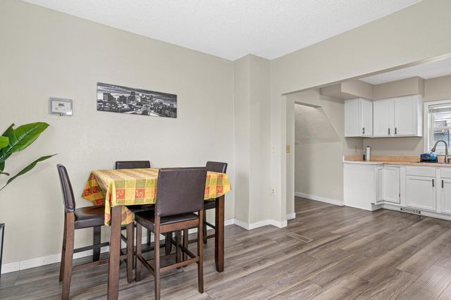 2640 Sheridan Avenue N, Minneapolis, MN 55411